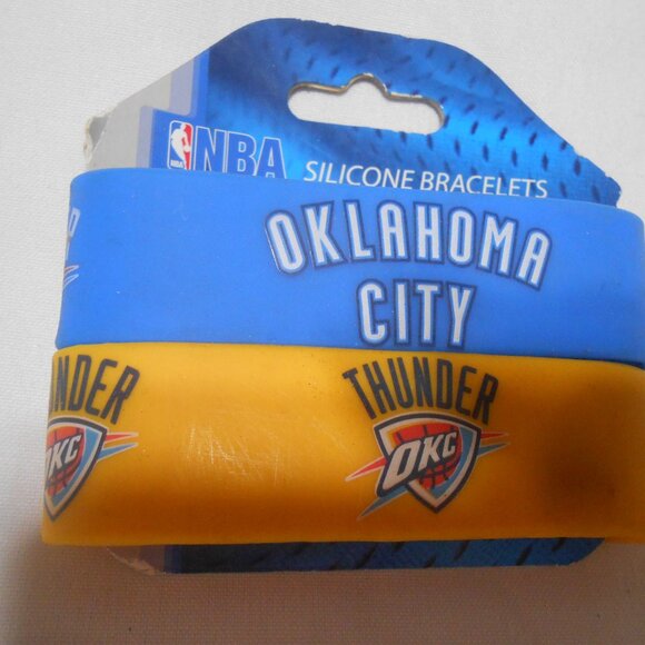 2 NEW NBA SILICONE BRACELETS OKLAHOMA CITY THUNDER OKC UNISEX ADULT 🏀 - Picture 2 of 9